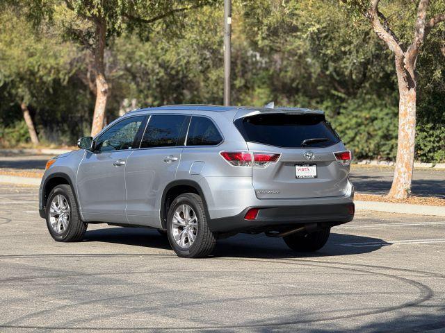 used 2015 Toyota Highlander car, priced at $19,999