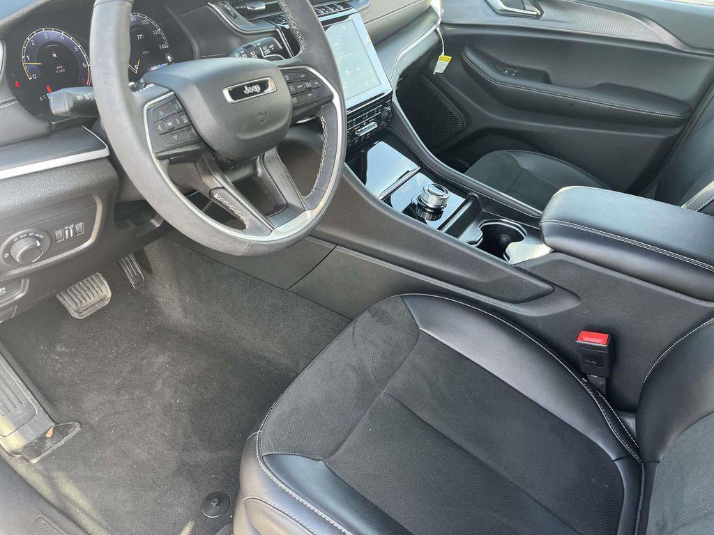 new 2025 Jeep Grand Cherokee car, priced at $36,746