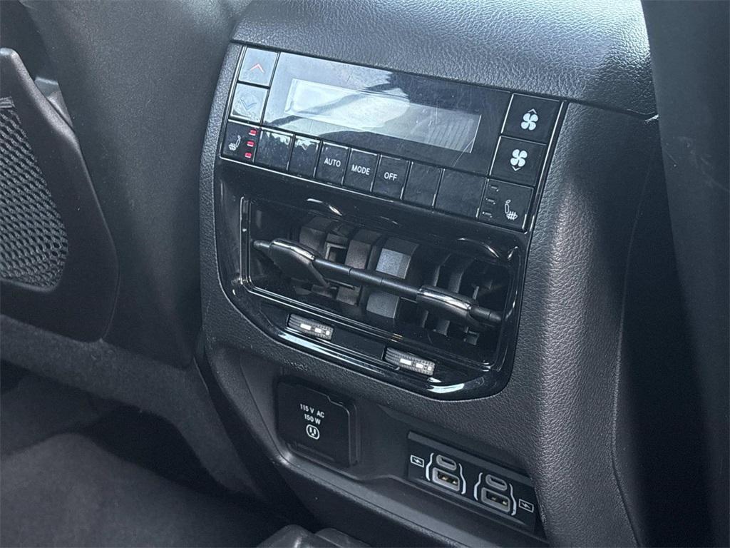 used 2024 Jeep Grand Cherokee L car, priced at $34,996