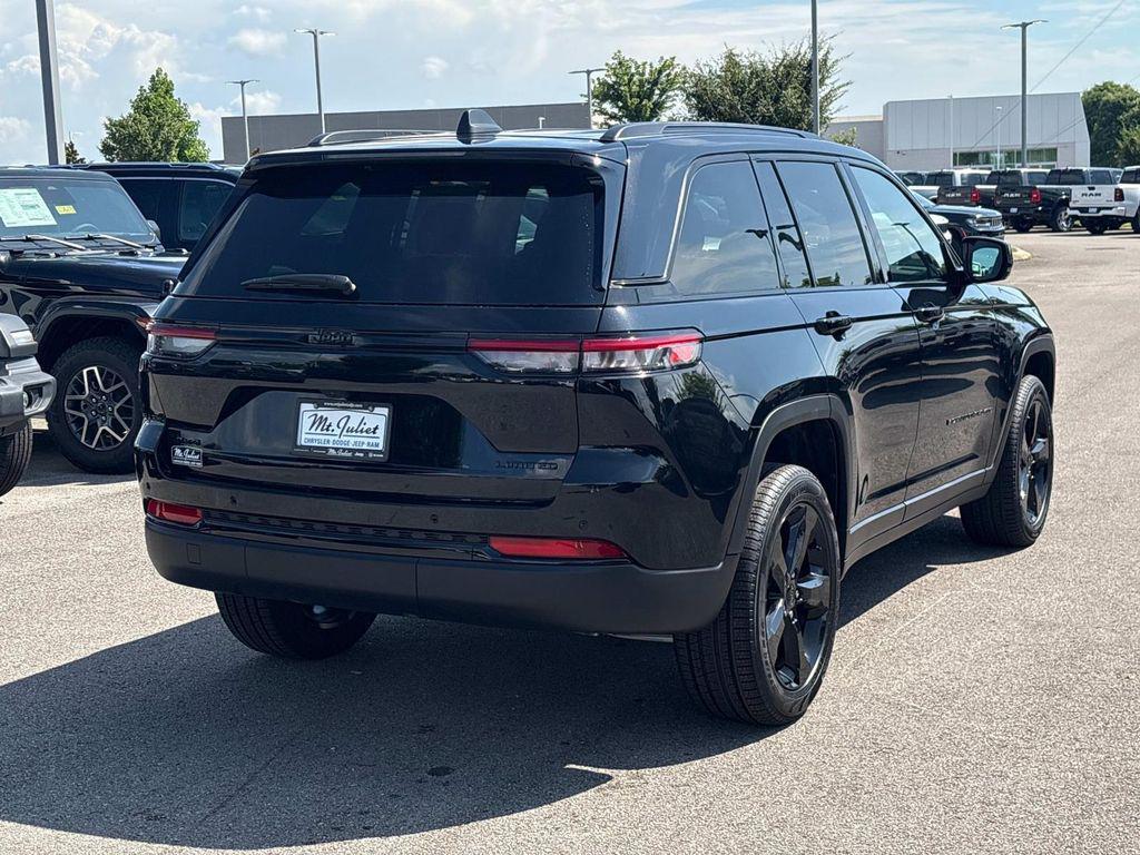 new 2025 Jeep Grand Cherokee car, priced at $40,710