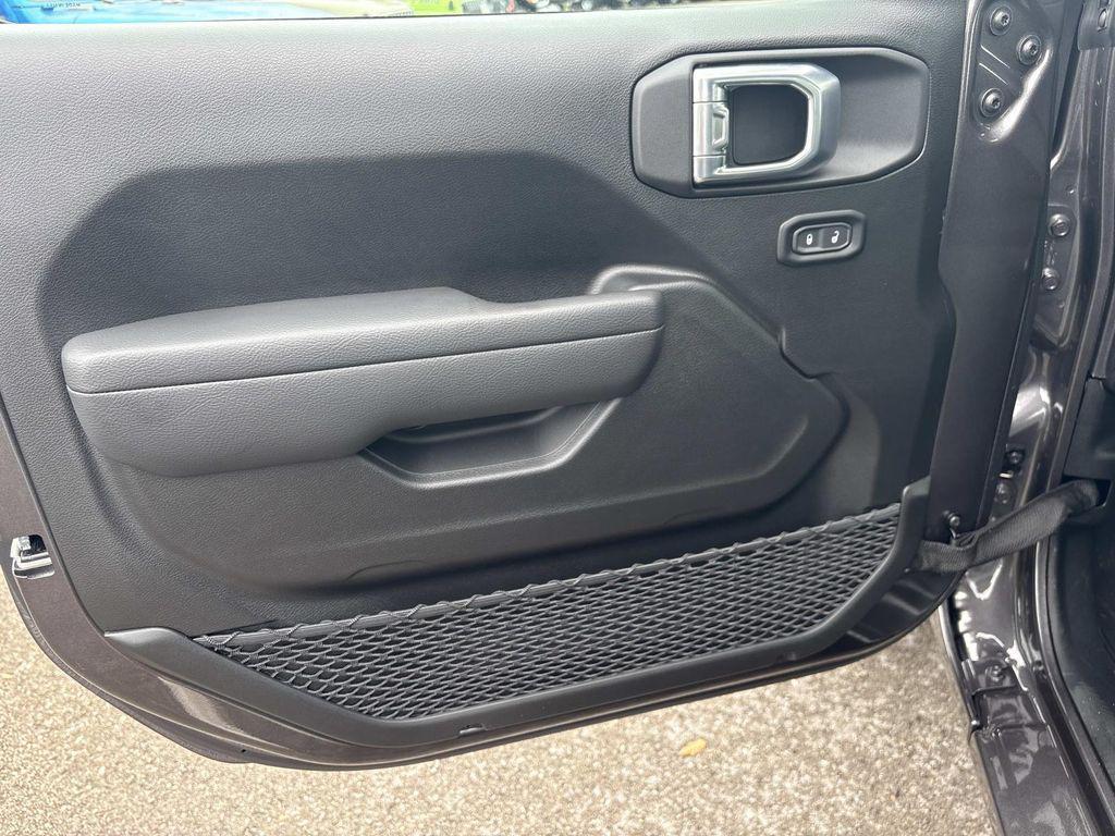 new 2026 Jeep Wrangler car, priced at $34,918