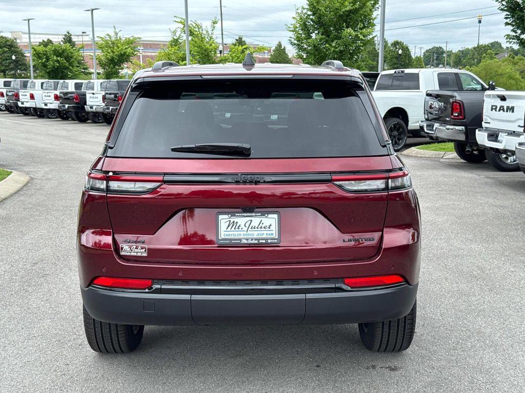 new 2025 Jeep Grand Cherokee car, priced at $41,998