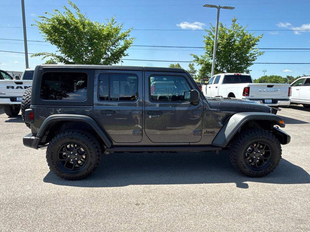 new 2025 Jeep Wrangler car, priced at $40,857
