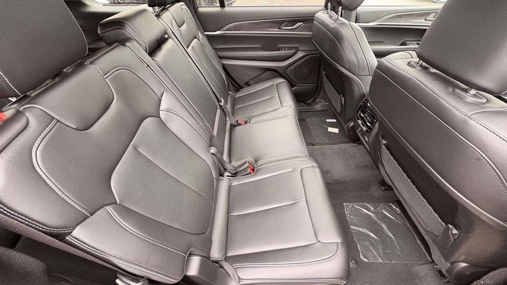 new 2025 Jeep Grand Cherokee L car, priced at $44,737