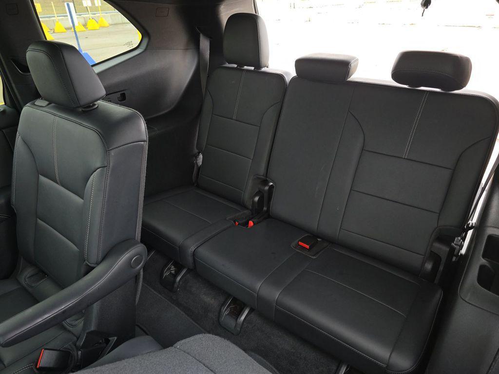 used 2024 GMC Acadia car, priced at $35,767