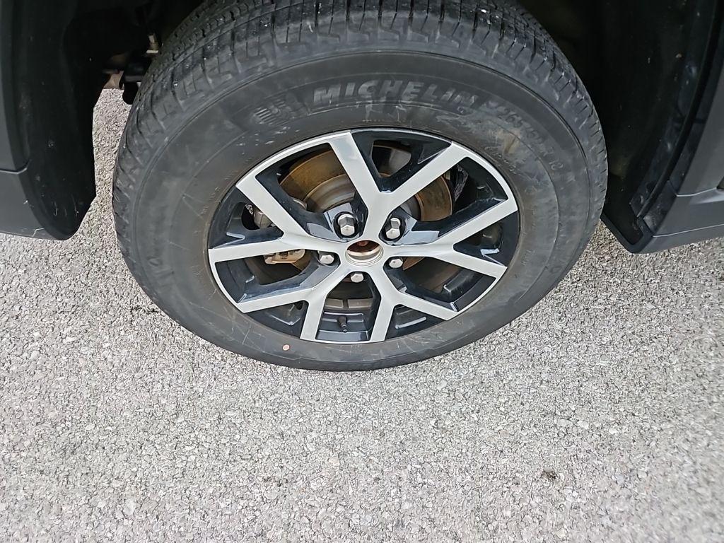 used 2024 Jeep Grand Cherokee car, priced at $30,916