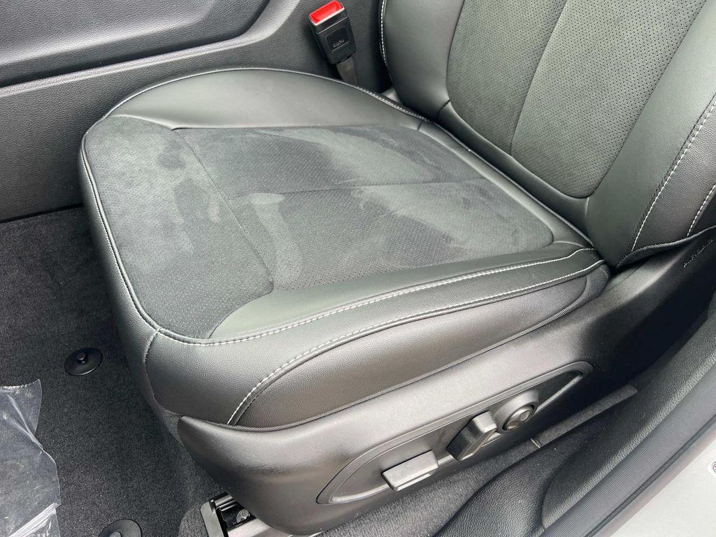 new 2025 Jeep Grand Cherokee car, priced at $35,887