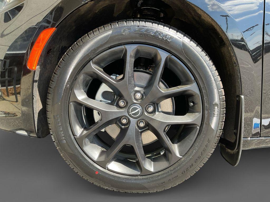 new 2026 Chrysler Pacifica car, priced at $43,321