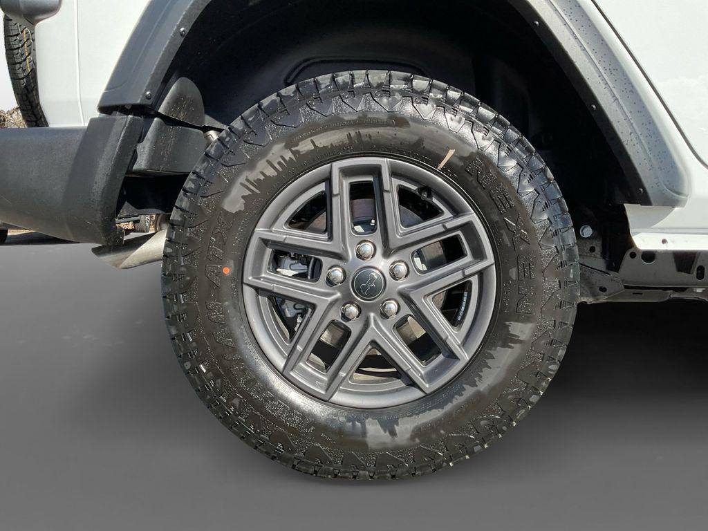 new 2026 Jeep Wrangler car, priced at $46,565