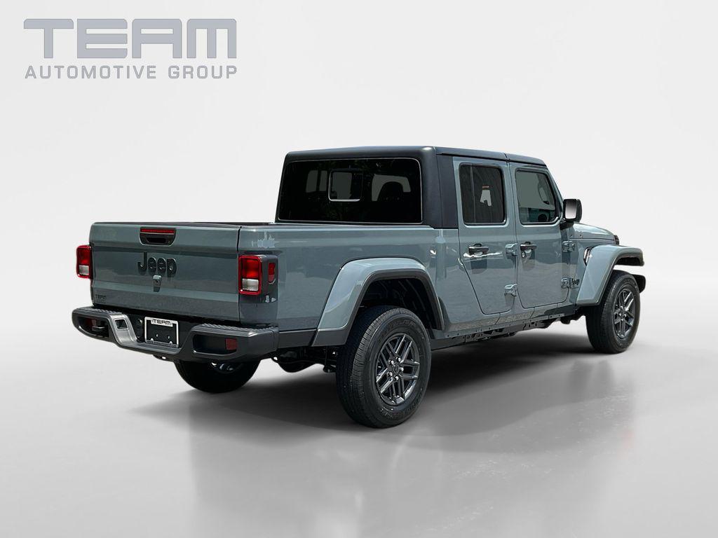 new 2025 Jeep Gladiator car, priced at $40,749
