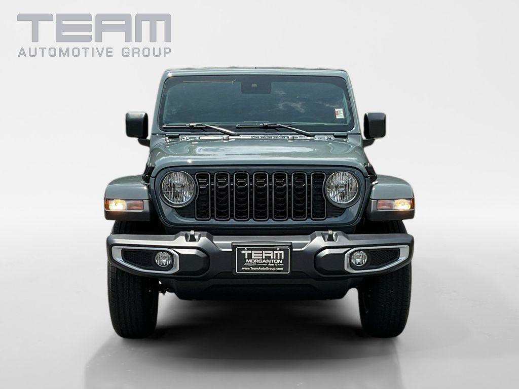 new 2025 Jeep Gladiator car, priced at $40,749