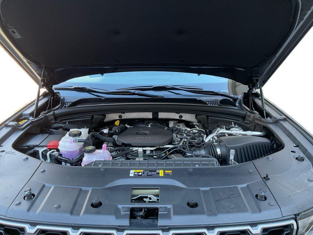 new 2026 Jeep Grand Cherokee car, priced at $44,946