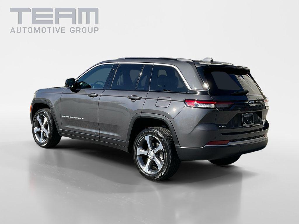 new 2026 Jeep Grand Cherokee car, priced at $44,946
