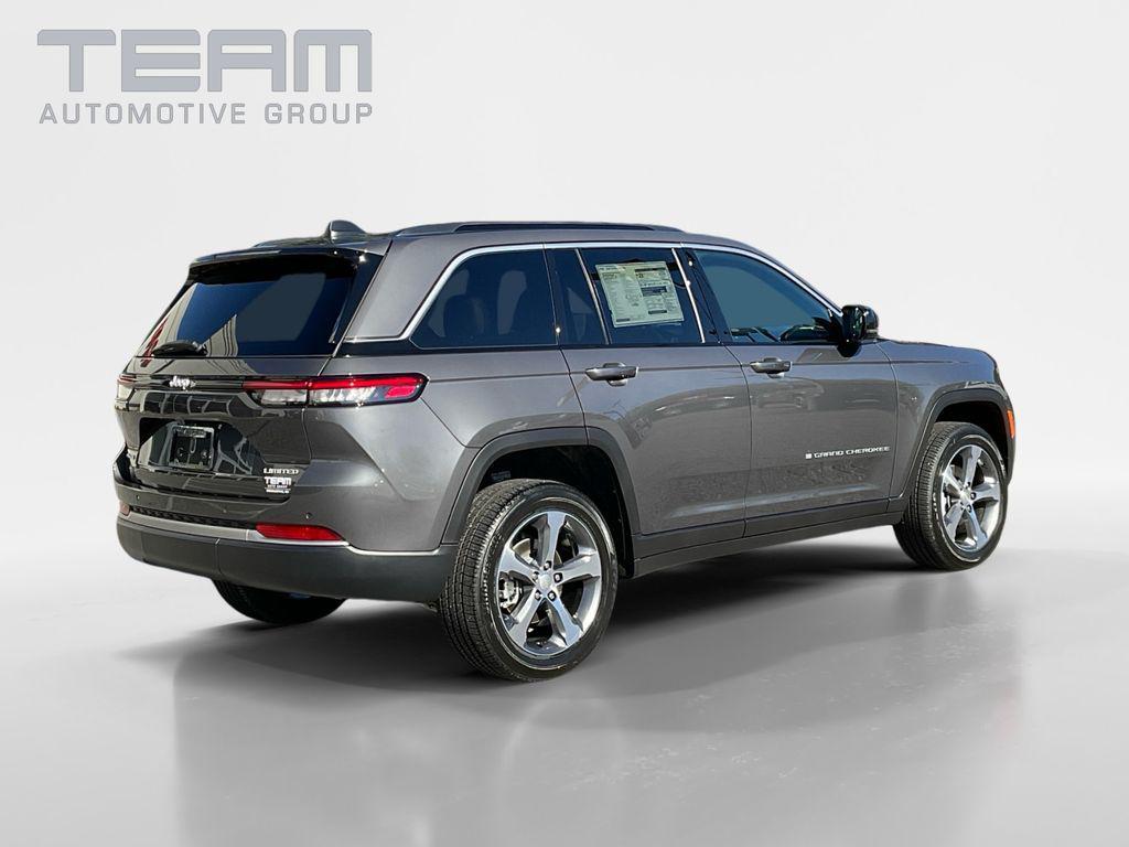 new 2026 Jeep Grand Cherokee car, priced at $44,946