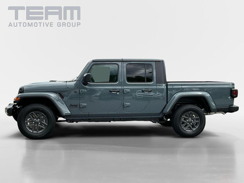 new 2025 Jeep Gladiator car, priced at $42,902