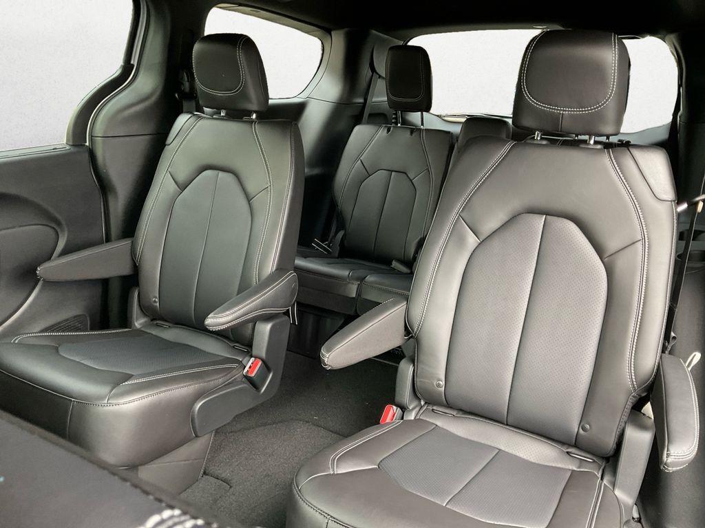 new 2026 Chrysler Pacifica car, priced at $47,681