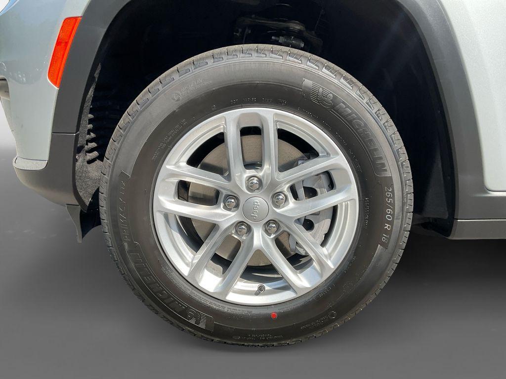 new 2025 Jeep Grand Cherokee L car, priced at $40,414