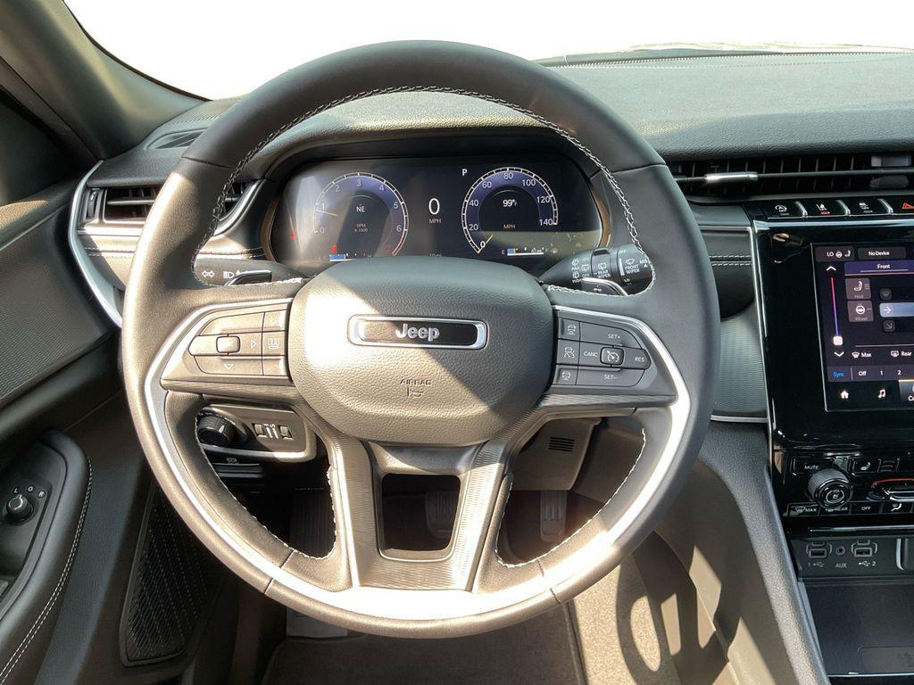 new 2025 Jeep Grand Cherokee L car, priced at $40,414