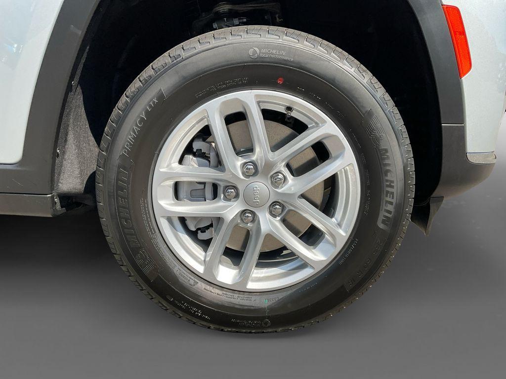 new 2025 Jeep Grand Cherokee L car, priced at $40,414