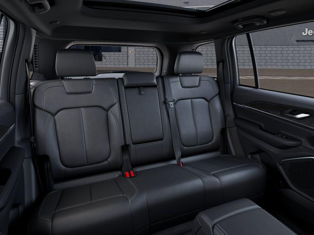 new 2026 Jeep Grand Cherokee car, priced at $42,164
