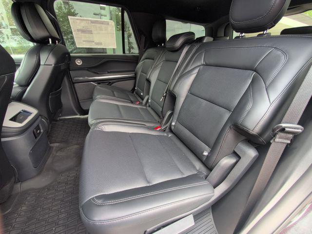 new 2026 Lincoln Navigator car, priced at $110,100