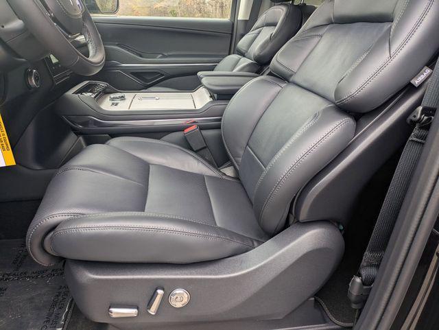 new 2026 Lincoln Navigator car, priced at $110,585