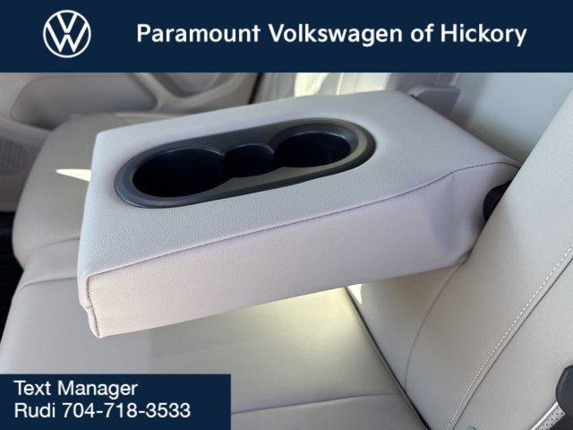 new 2026 Volkswagen Atlas car, priced at $54,303