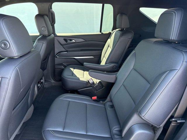 used 2025 Chevrolet Traverse car, priced at $38,665