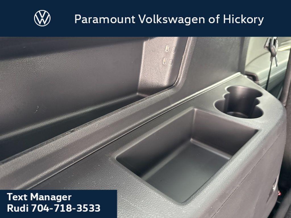 new 2026 Volkswagen Atlas car, priced at $49,254