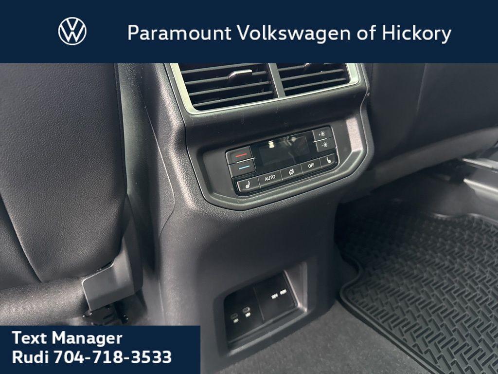 new 2026 Volkswagen Atlas car, priced at $56,303