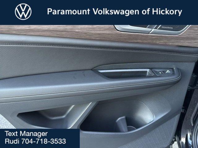 new 2026 Volkswagen Atlas car, priced at $54,303