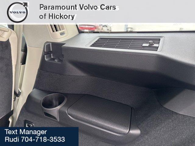 new 2026 Volvo XC90 car, priced at $71,655