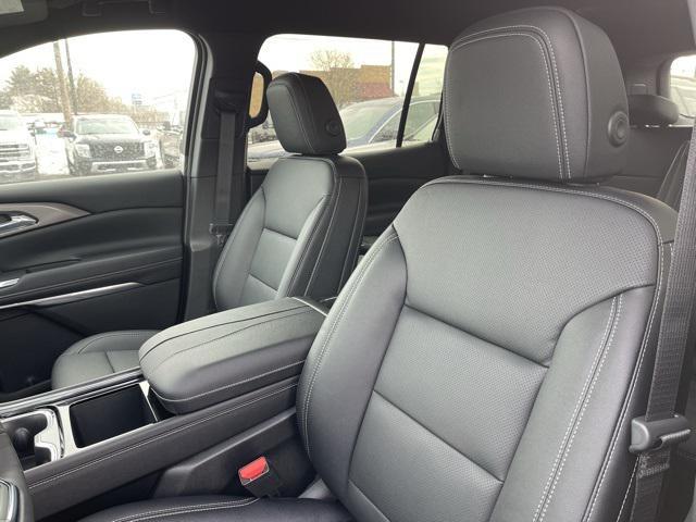 new 2026 Chevrolet Traverse car, priced at $50,775