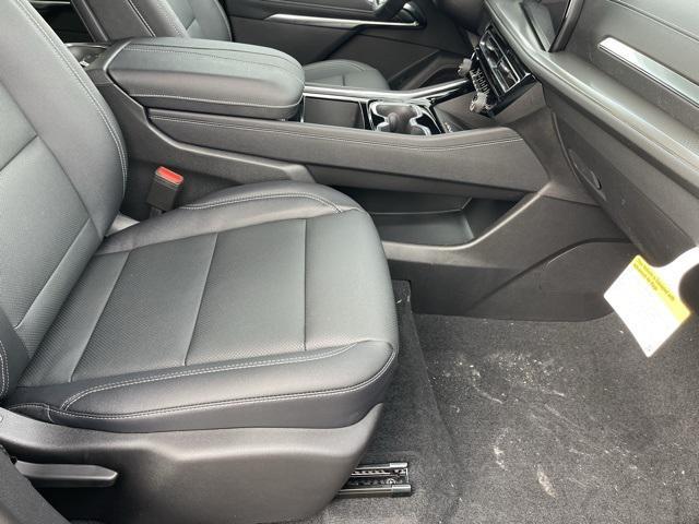 new 2026 Chevrolet Traverse car, priced at $50,775