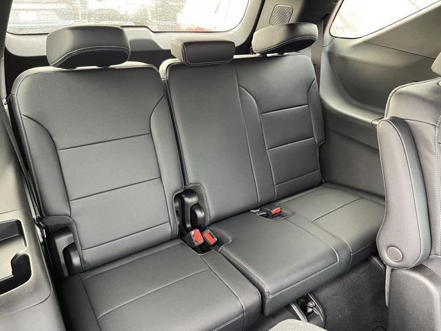 new 2026 Chevrolet Traverse car, priced at $50,775