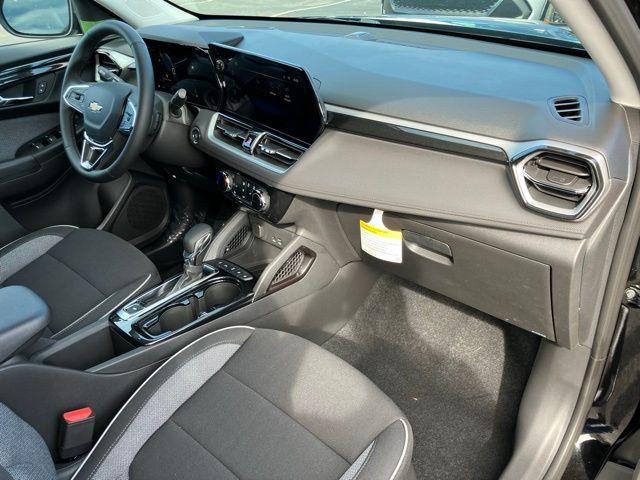 new 2026 Chevrolet TrailBlazer car, priced at $25,900