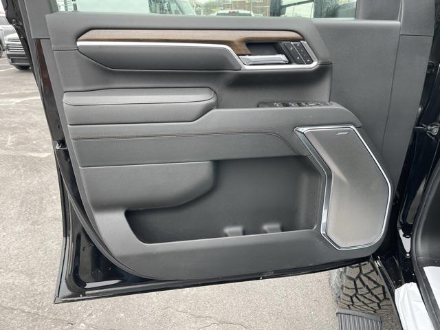 new 2026 Chevrolet Silverado 3500 car, priced at $115,900