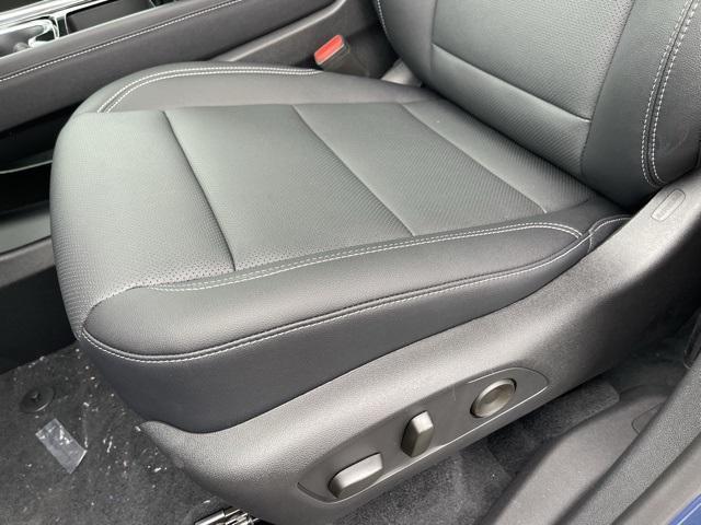 new 2026 Chevrolet Traverse car, priced at $44,640