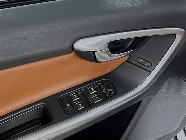 used 2017 Volvo S60 Inscription car, priced at $13,929