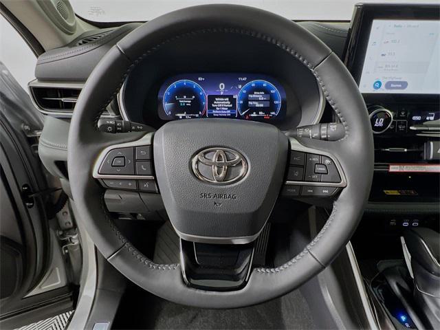 new 2025 Toyota Highlander car, priced at $56,422