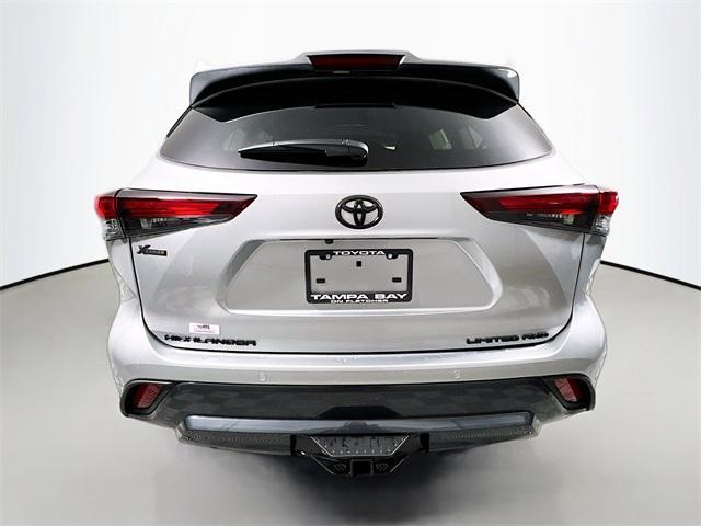 new 2025 Toyota Highlander car, priced at $56,422