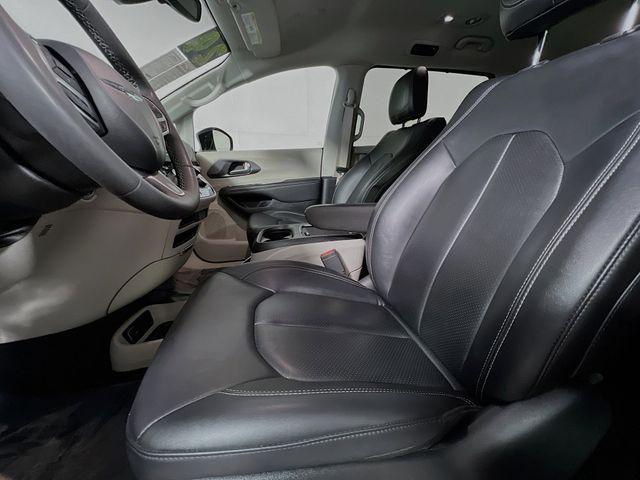 used 2024 Chrysler Pacifica car, priced at $25,374