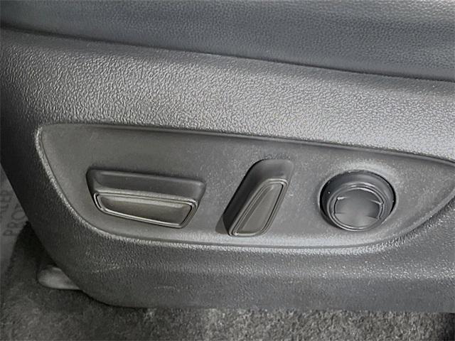 used 2023 Toyota Highlander car, priced at $31,309