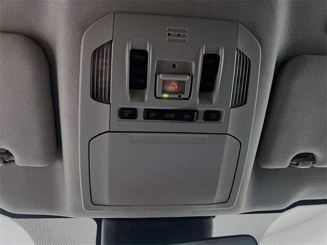 used 2023 Toyota Highlander car, priced at $31,309