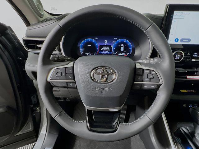 new 2026 Toyota Highlander car, priced at $59,683