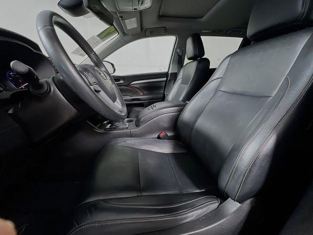 used 2017 Toyota Highlander car, priced at $18,041