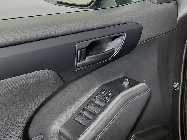 used 2023 Toyota Highlander car, priced at $28,891