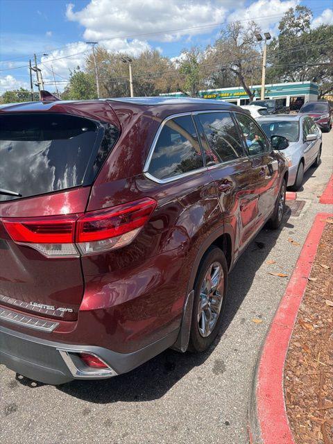 used 2019 Toyota Highlander car, priced at $21,655