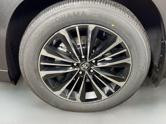 new 2026 Toyota Grand Highlander Hybrid car, priced at $63,699