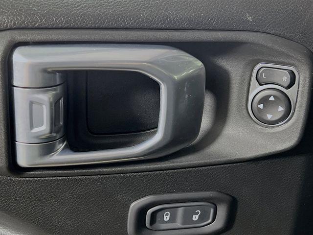 used 2021 Jeep Wrangler Unlimited car, priced at $29,002